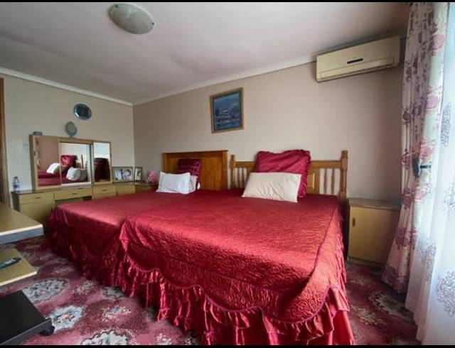 4 BEDROOM HOUSE FOR SALE IN SHALLCROSS